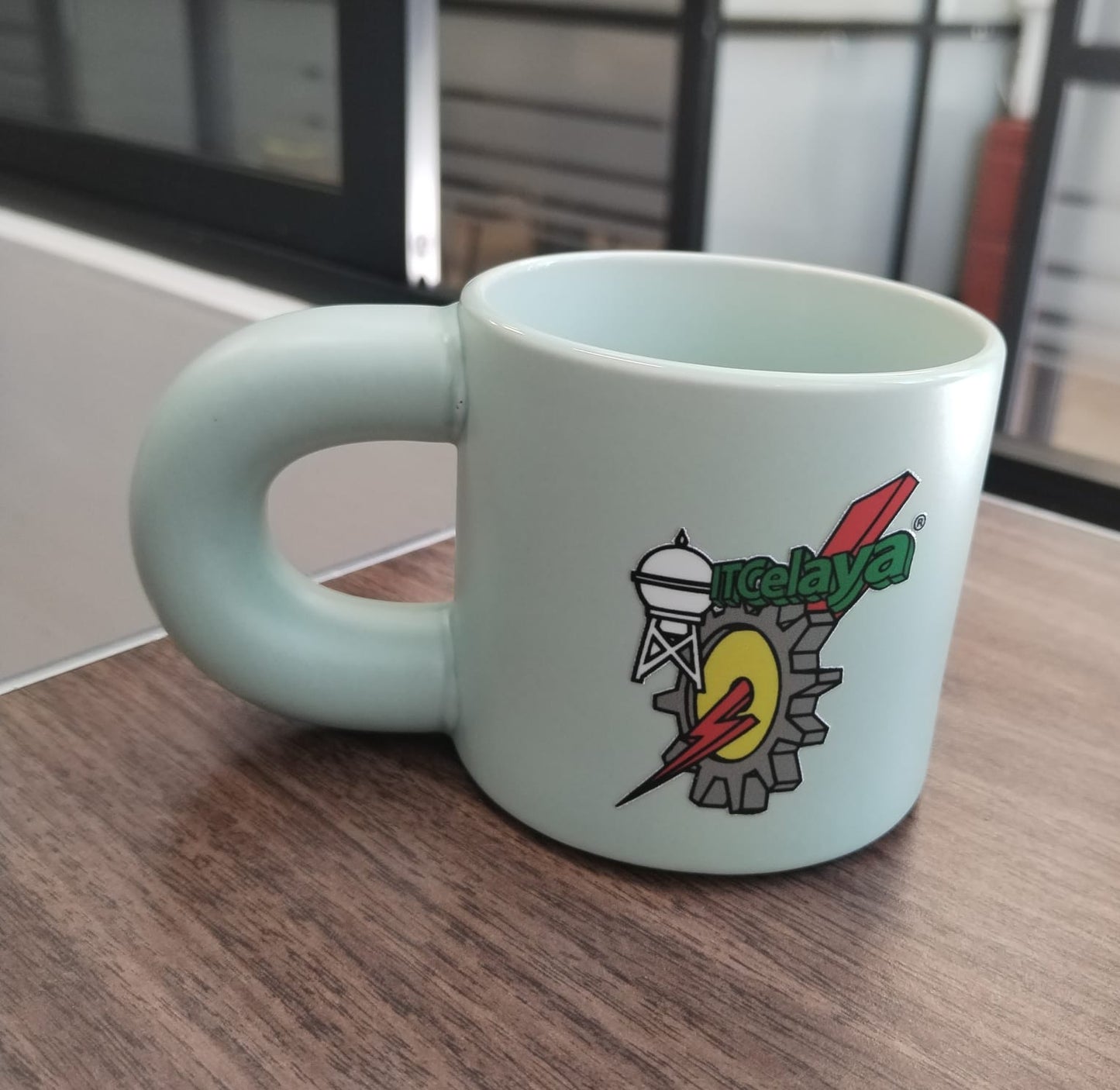 TAZA ELEPHANT EN COLOR VERDE PASTEL
