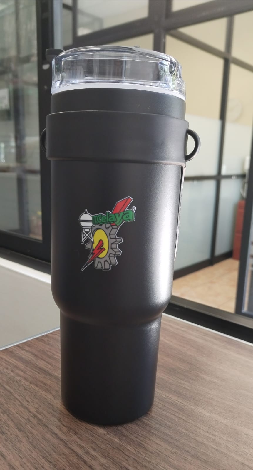 TERMO CANADA COLOR NEGRO